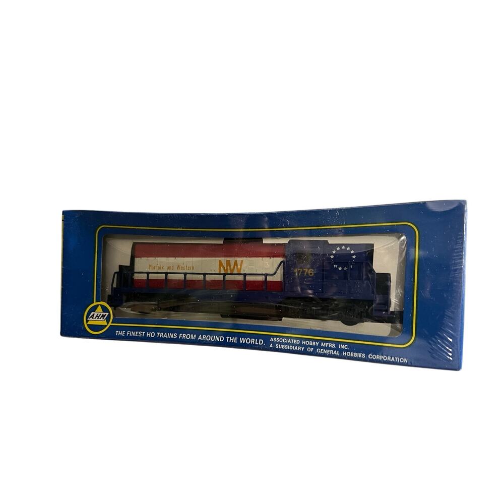 AHM Norfolk & Western 1776 HO Scale Diesel Locomotive Sealed In Box